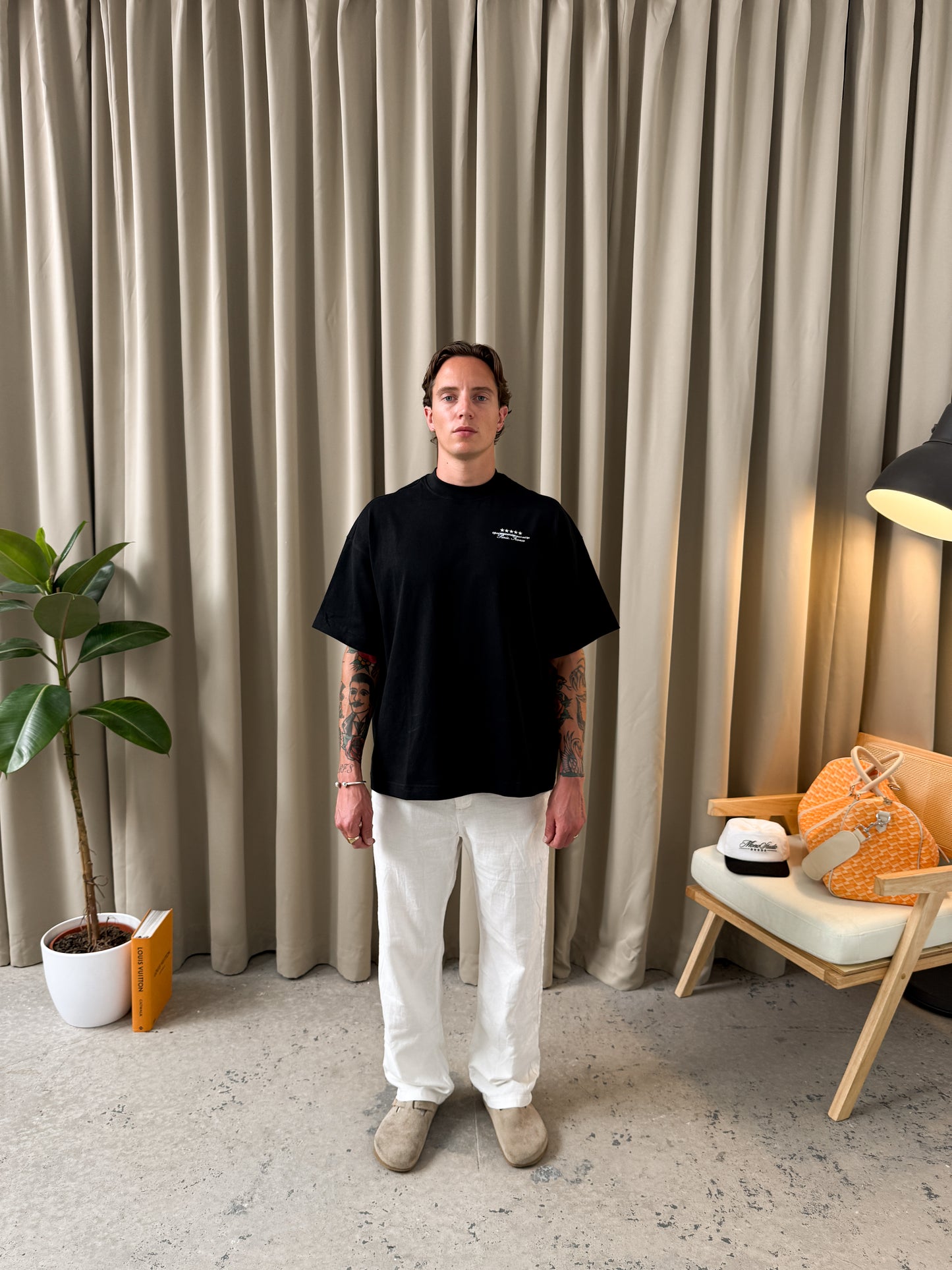 HOTEL DE MONO T-SHIRT