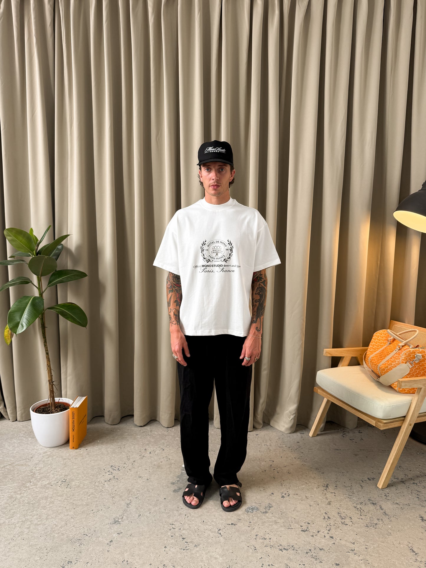 HOTEL CREST T-SHIRT